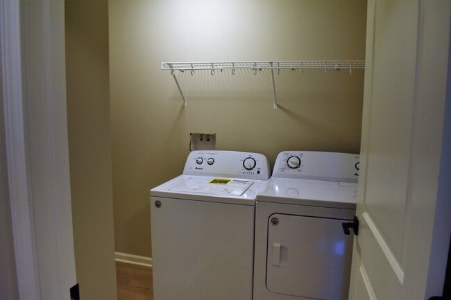 Interior Photo - Glen Esk Apartments