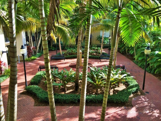 Foto del edificio - 4905 Midtown Ln