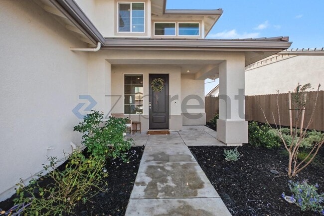 Building Photo - 1579 Seneca Cir