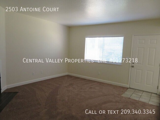 Foto del edificio - 2503 Antoine Ct
