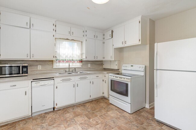 Foto del edificio - 1270 Hubbard Ave