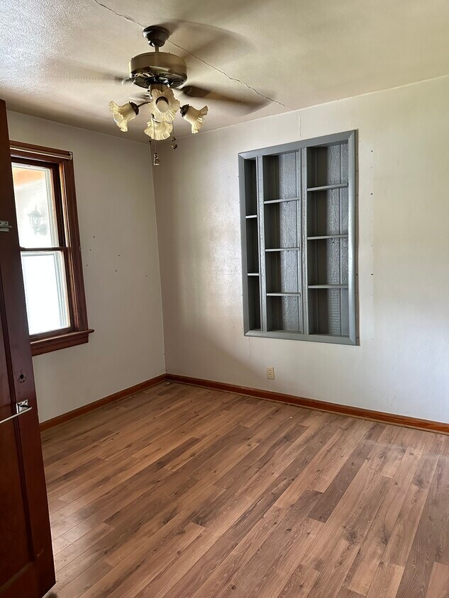Foto principal - 300 N 45th St