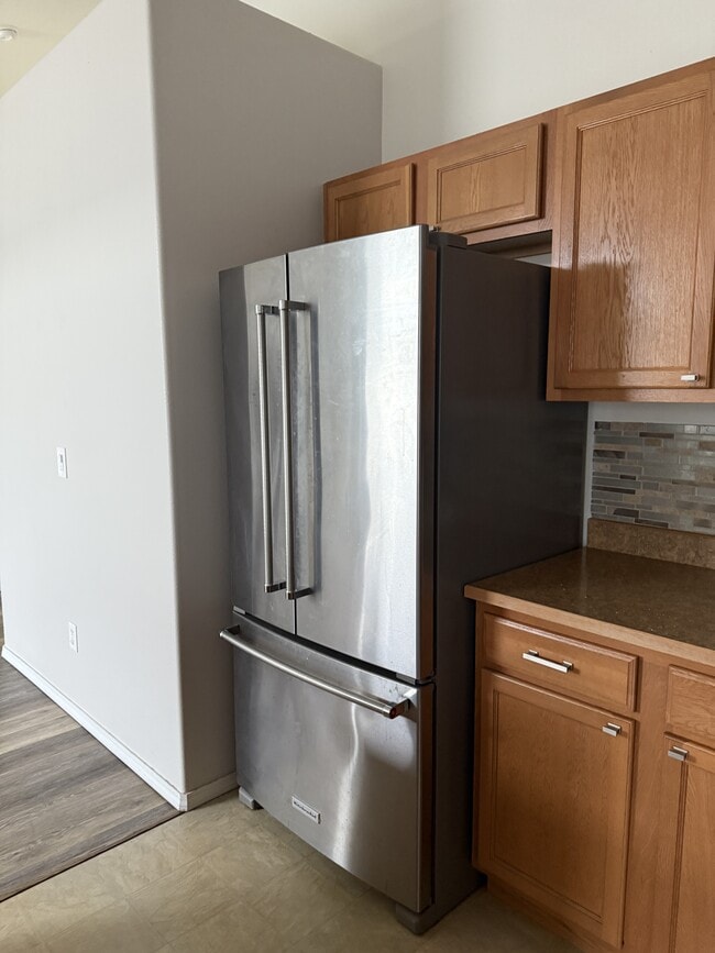 Building Photo - 401 S Wasilla St