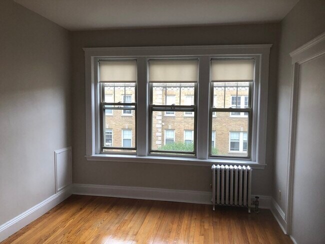 Foto del edificio - 10 Perkins Sq