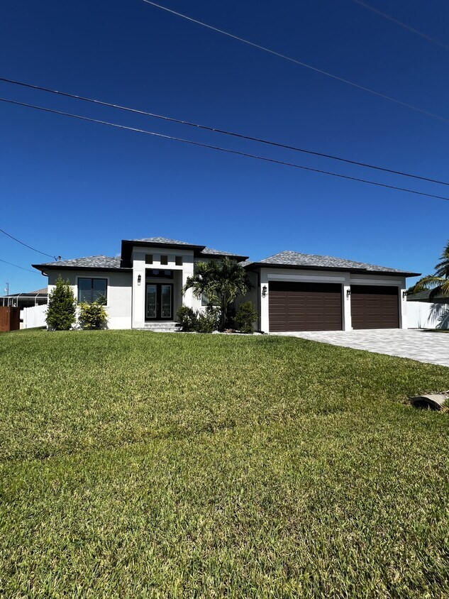 Primary Photo - 2807 SW 2nd Ln