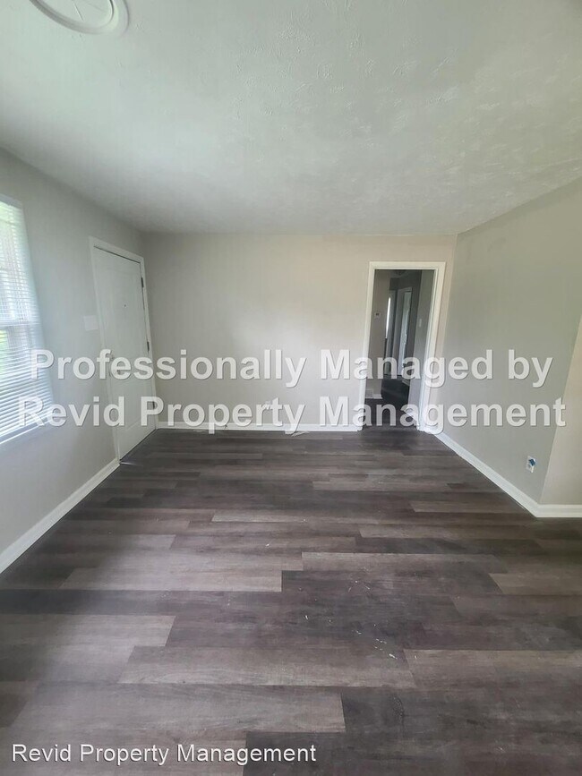 Foto del edificio - 3 br, 1 bath House - 196 Ivan Rd.