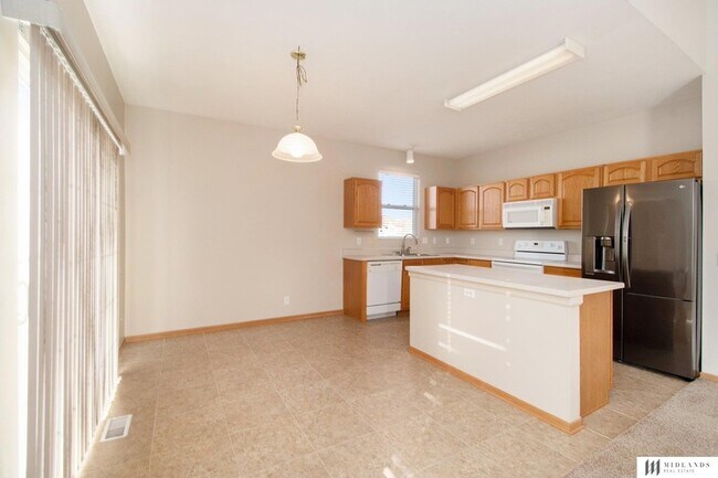 Foto del edificio - 14002 Kelly Dr
