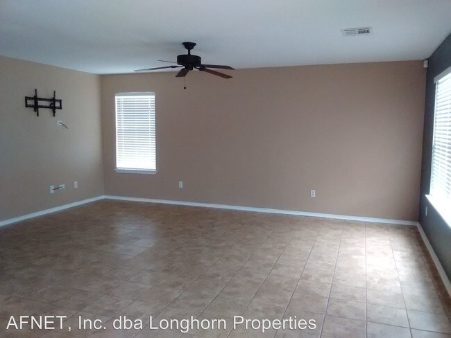 Building Photo - 1413 Fox Creek Dr