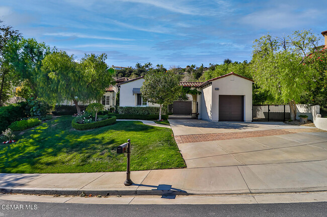 Building Photo - 26608 Mont Calabasas Dr