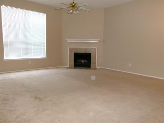 Building Photo - 812 Oakbrook Dr