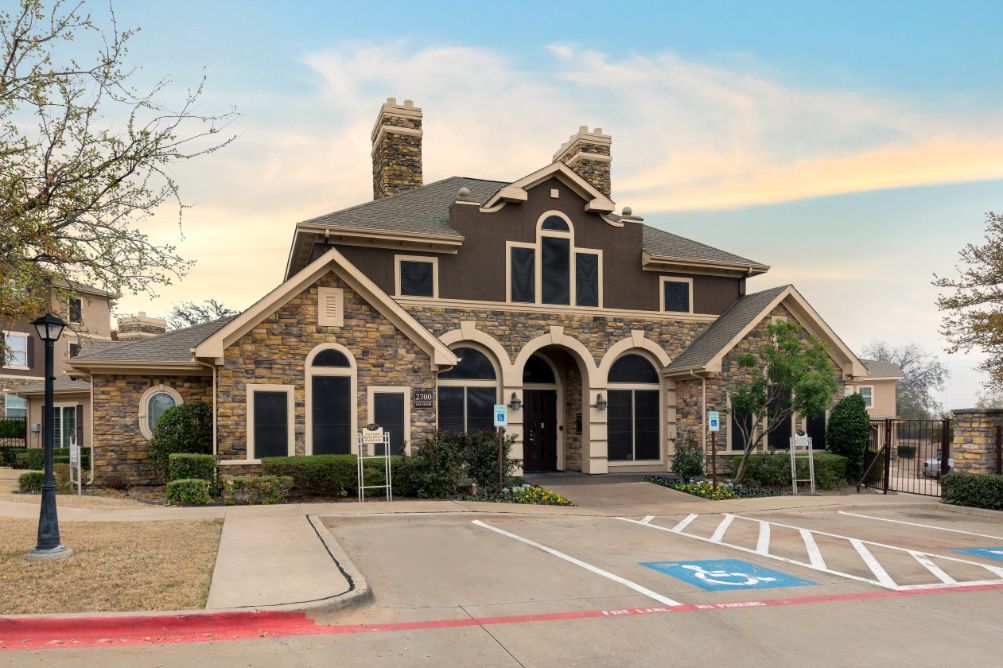 Providence at Prairie Oaks Apartments Apartments in Arlington, TX