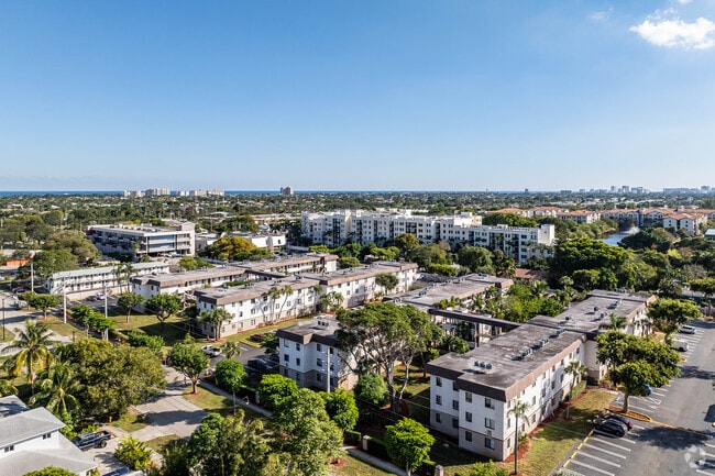 Foto del edificio - Banyan Club