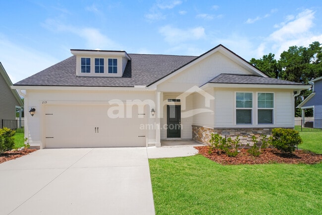 Building Photo - 219 Banyan Frst Dr