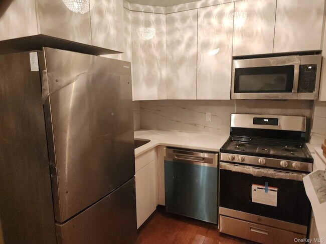 Foto del edificio - 61-15 98th St