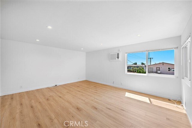 Foto del edificio - 223 Avenida Victoria