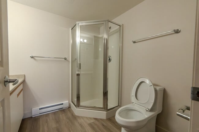 Building Photo - Mill Creek Estates