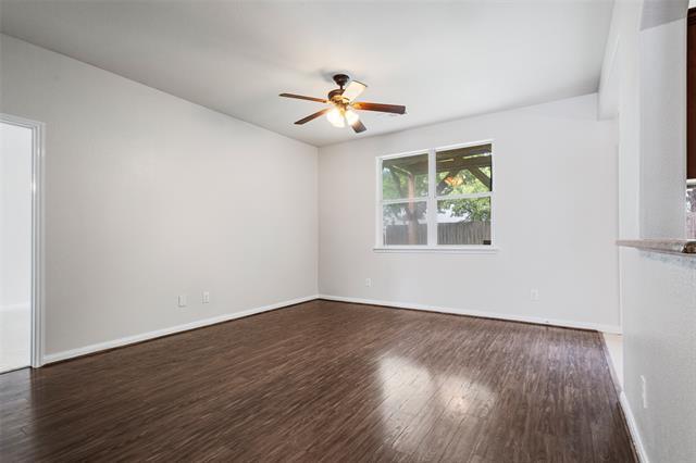 Building Photo - 1104 Primrose Dr