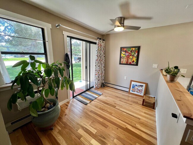 Foto del edificio - Tastefully updated 1 bedroom, 1 bathroom c...