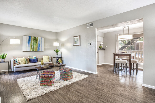 Building Photo - Estancia Estates