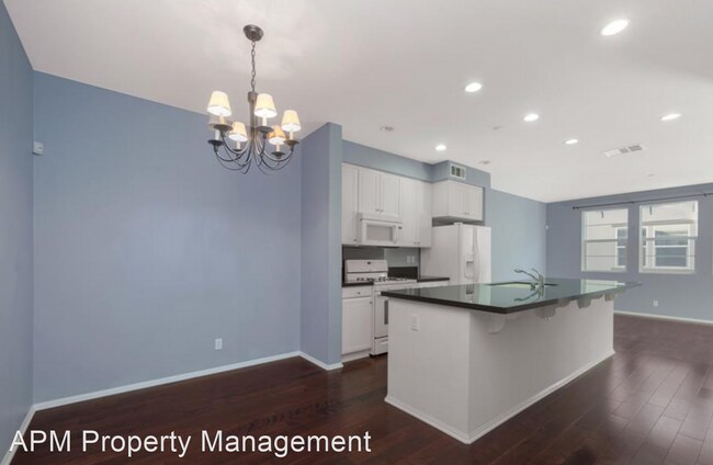 Building Photo - 3 br, 4 bath House - 953 Acacia Ln