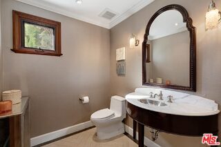 Foto del edificio - 2134 La Mesa Dr