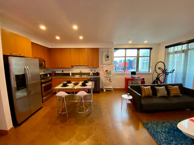 Foto del edificio - 1414 12th Ave