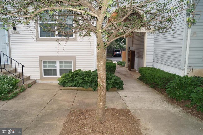 Foto del edificio - 5884 Bridgetown Ct