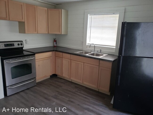 Building Photo - 3 br, 1 bath House - 231 Quentin Ave NW