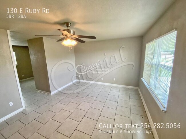 Foto del edificio - 130 E Ruby Rd