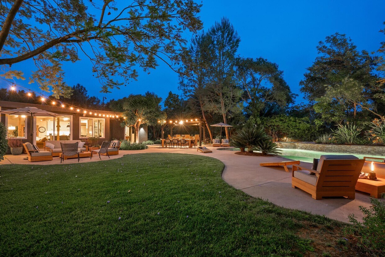 Foto principal - 16851 Orchard Bend Rd
