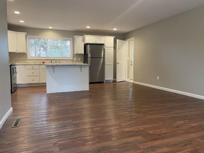 Building Photo - Welcome Home — Modern Ranch in the Chatham School District