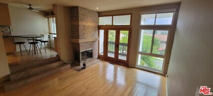 Building Photo - 17087 Palisades Cir