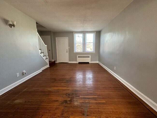 Foto del edificio - Stunning 3-Bedroom Townhome in Oxford Circ...