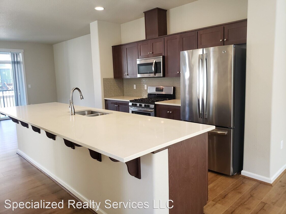 Primary Photo - 3 br, 3.5 bath House - 123 NE 79th Ave
