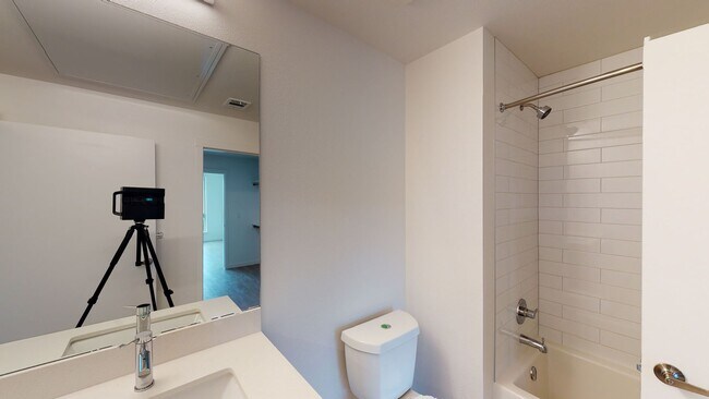 Interior Photo - Cirrus