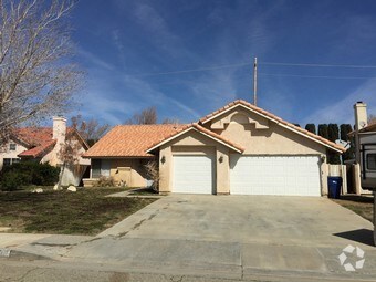 Primary Photo - 1751 Windsor Pl