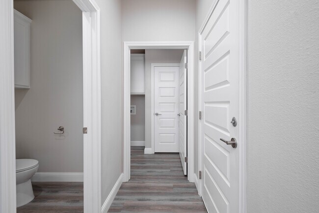 Foto del edificio - 1810 3rd Ave