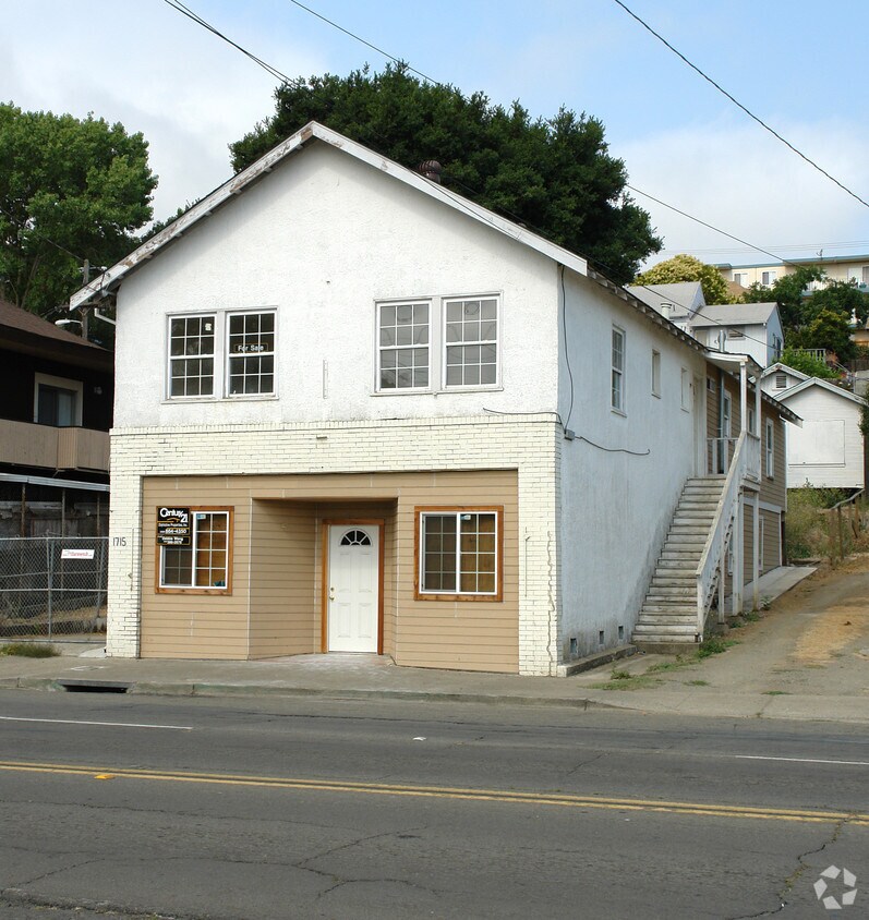 Foto principal - 1715 Sacramento St