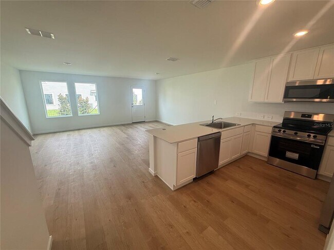 Foto del edificio - 1562 Plank Pl