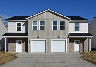 Building Photo - 164 Brushwood Dr