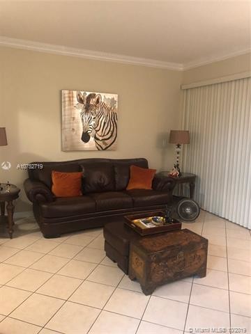 Building Photo - 8964 W Flagler St  206 Miami FL 33174
