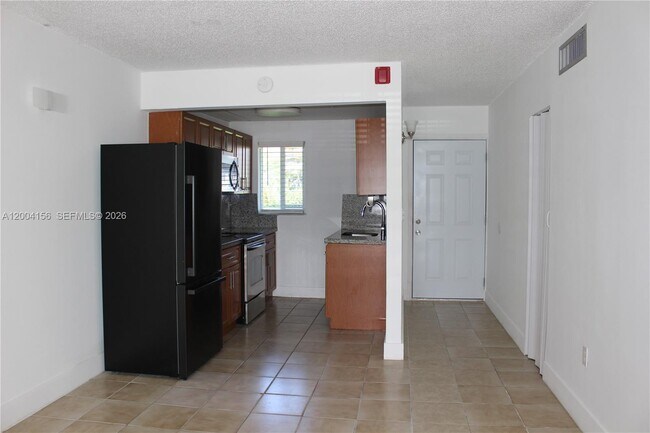 Foto del edificio - 4050 NW 135th St
