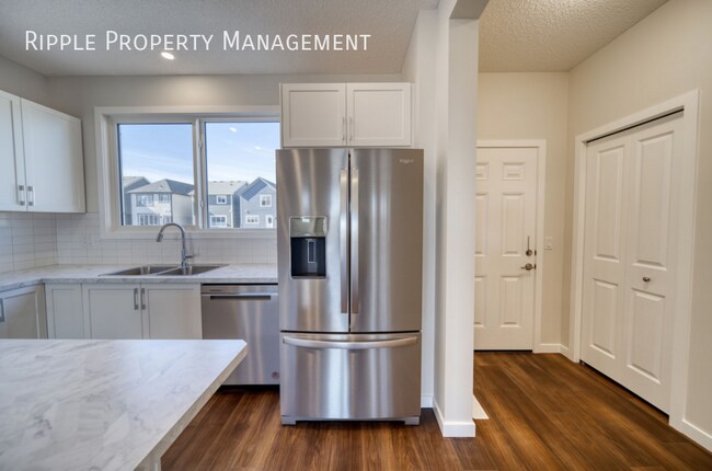 Photo du bâtiment - Modern 3 Beds, 2.5 Baths Single- Family | No Pets Allowed