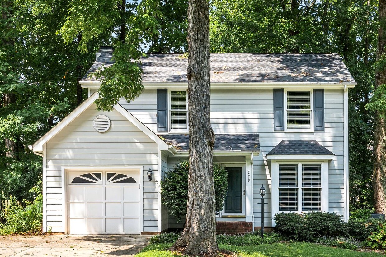 Primary Photo - NW - Updated Home with SS Appliances, Gran...