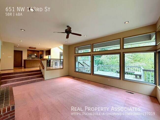 Foto del edificio - 651 NW 163rd St