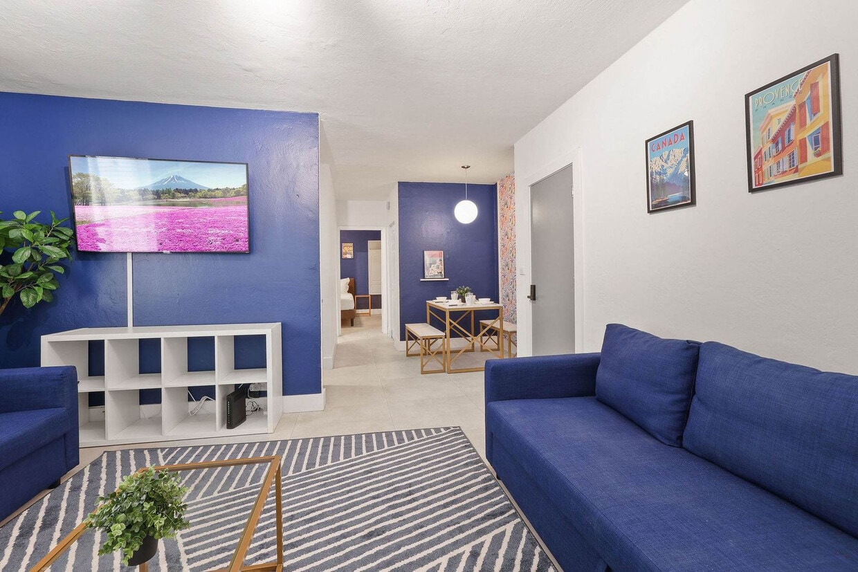 Foto principal - 7340 Harding Ave