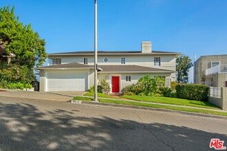 Building Photo - 3617 Homeway Dr