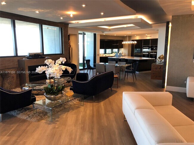 Foto del edificio - 18555 Collins Ave