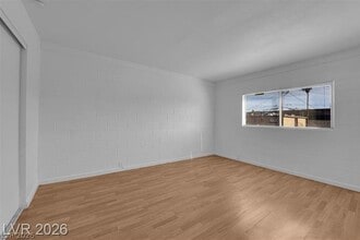 Building Photo - 2908 E Poplar Ave