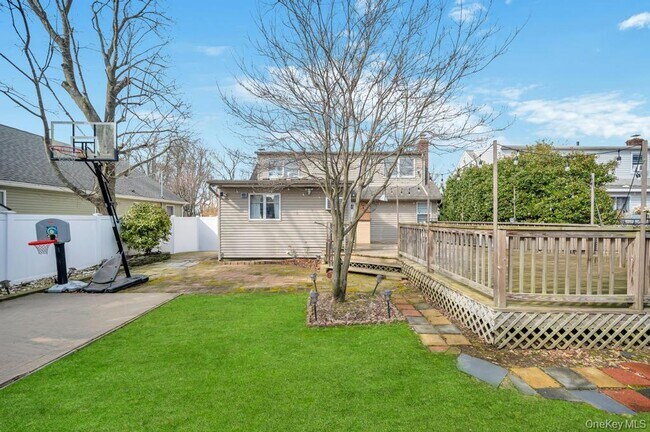 Foto del edificio - 2315 Willow St